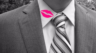 Signs of a Cheating Spouse image