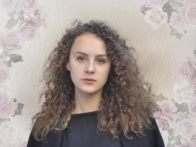 Scorpio Man's Ideal Woman image