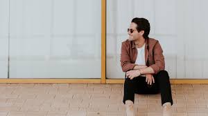 when do guys start to miss you after a breakup image