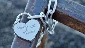 what a cancer male is attracted to image