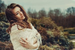 what attracts a pisces man to a cancer woman image