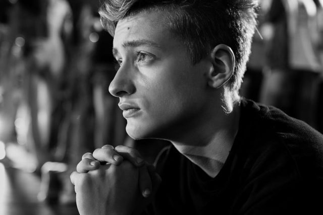 how to get a capricorn man to open up image